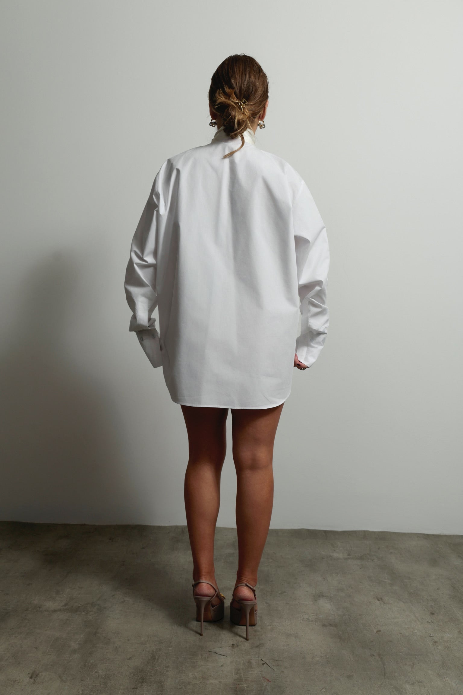 The Silk Bow - Champagne