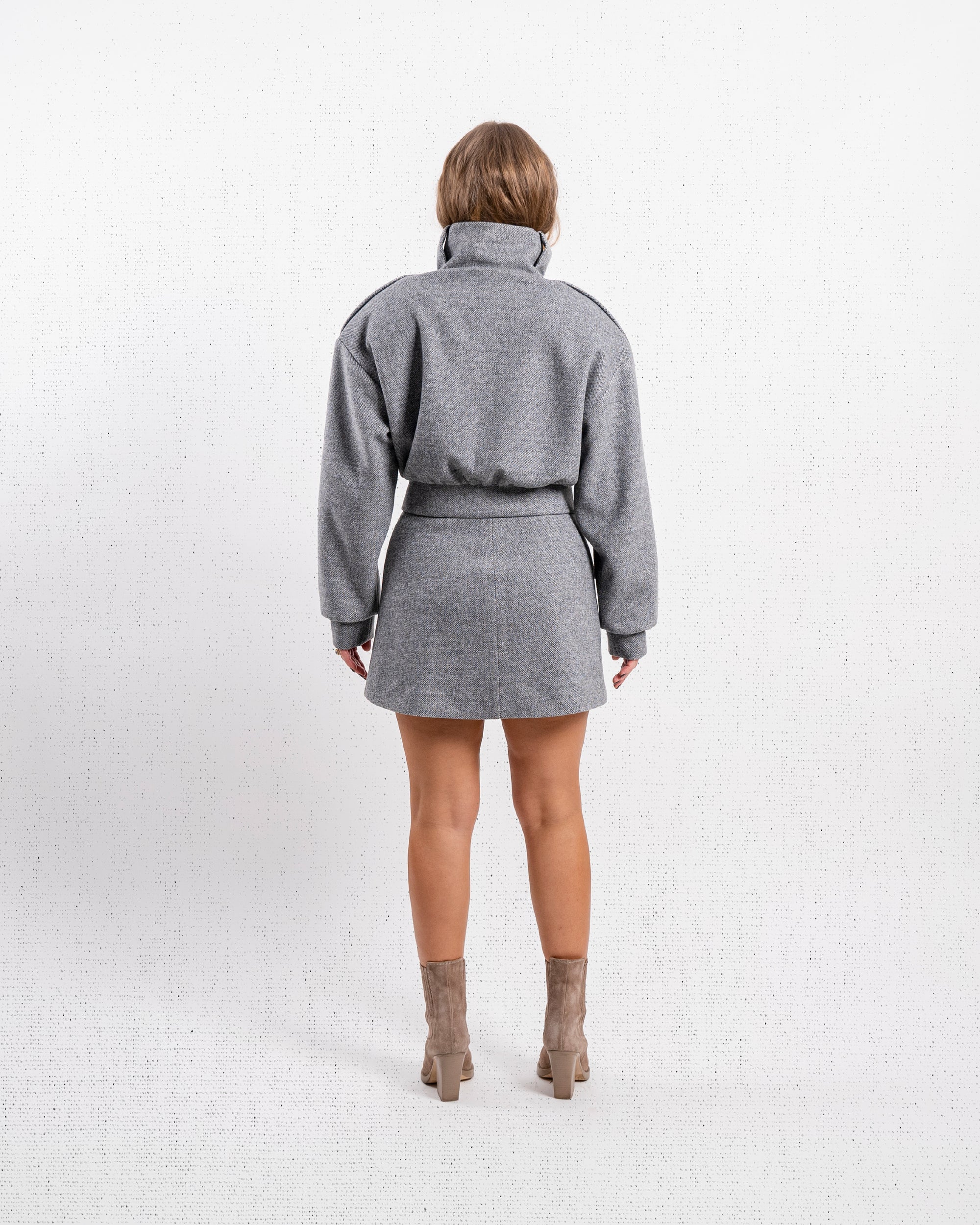 GRAY SET
